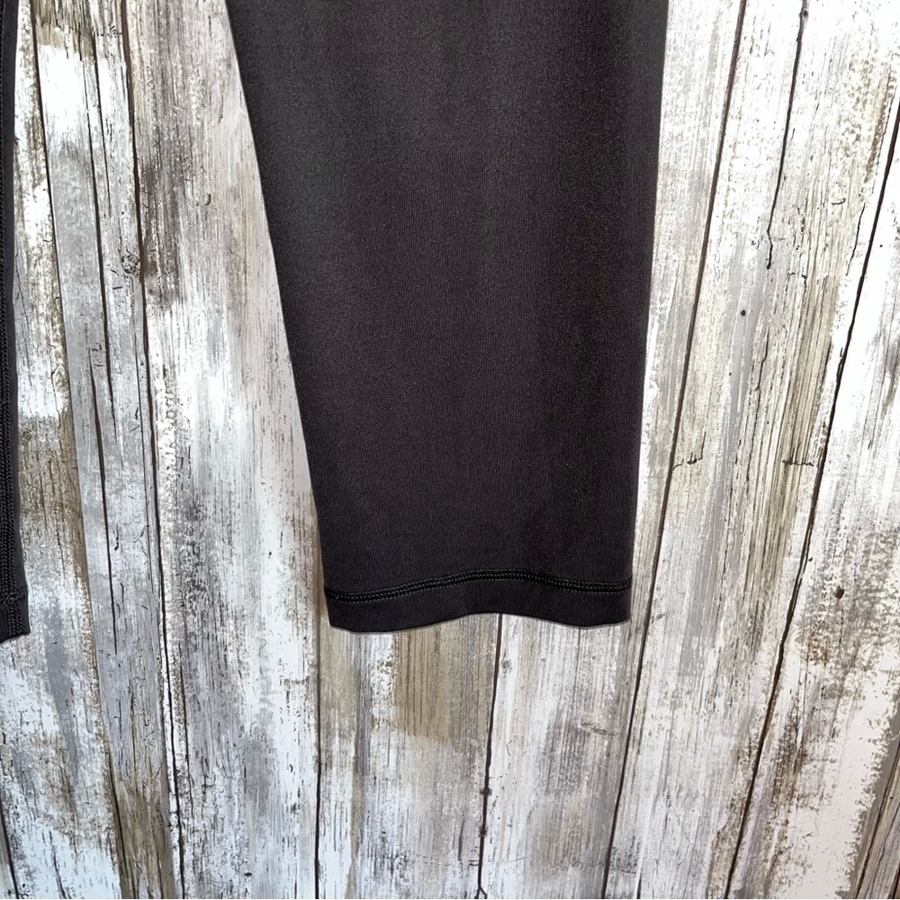 Under Armour Pewter Cropped Leggings - Picture 2 of 5